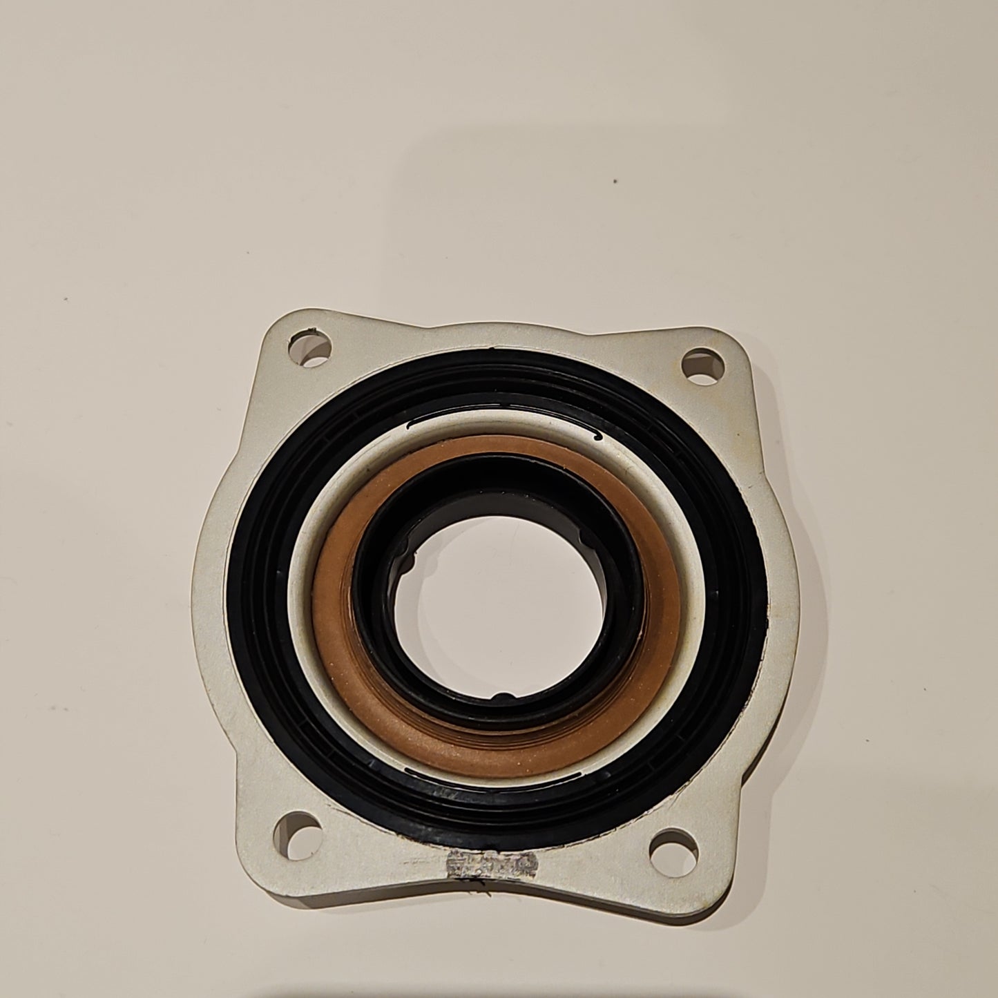 OEM 94810191020 Crankshaft Seal with Flange Elring