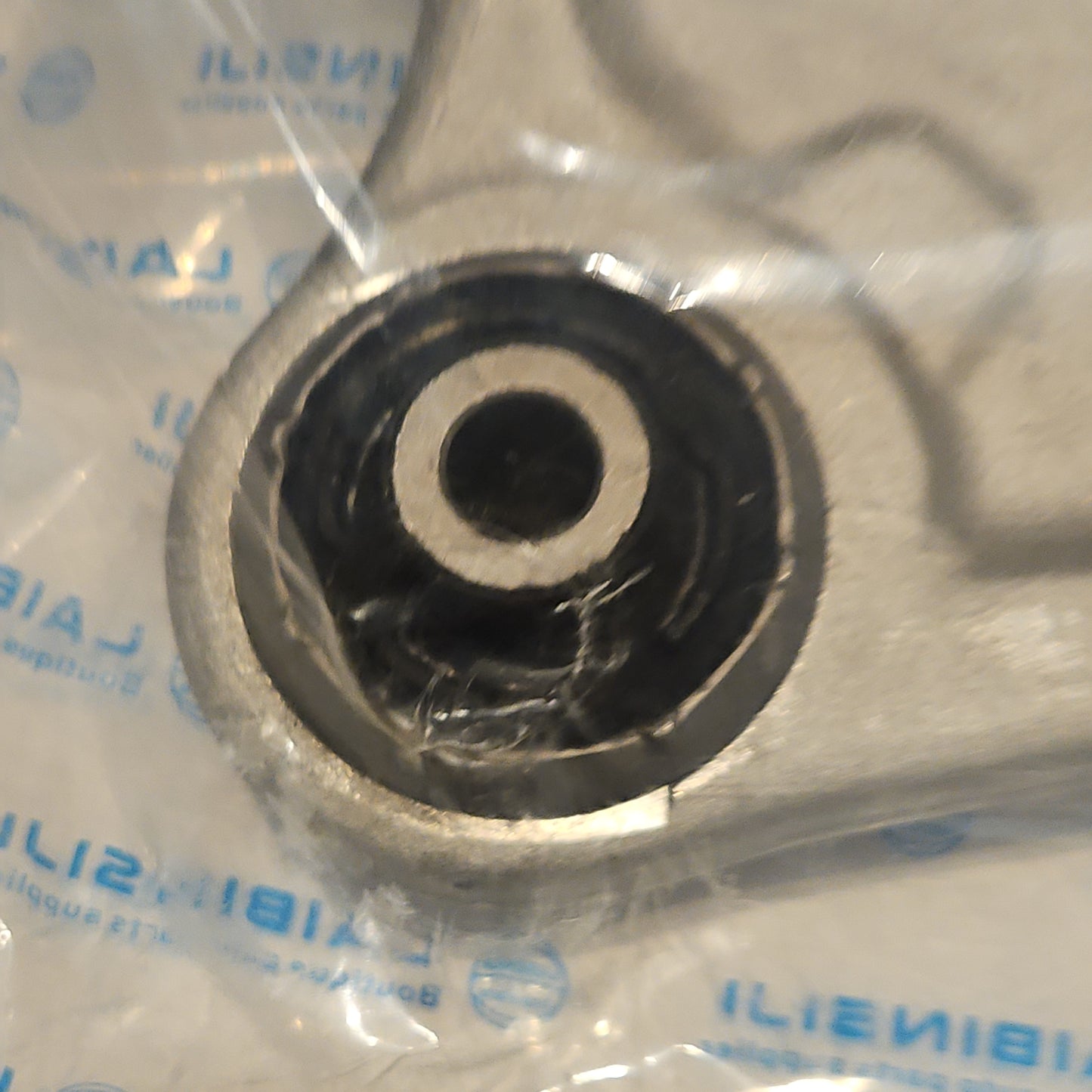 LAIBINSIJI LR078656 Lower Control Arm Right SIDE