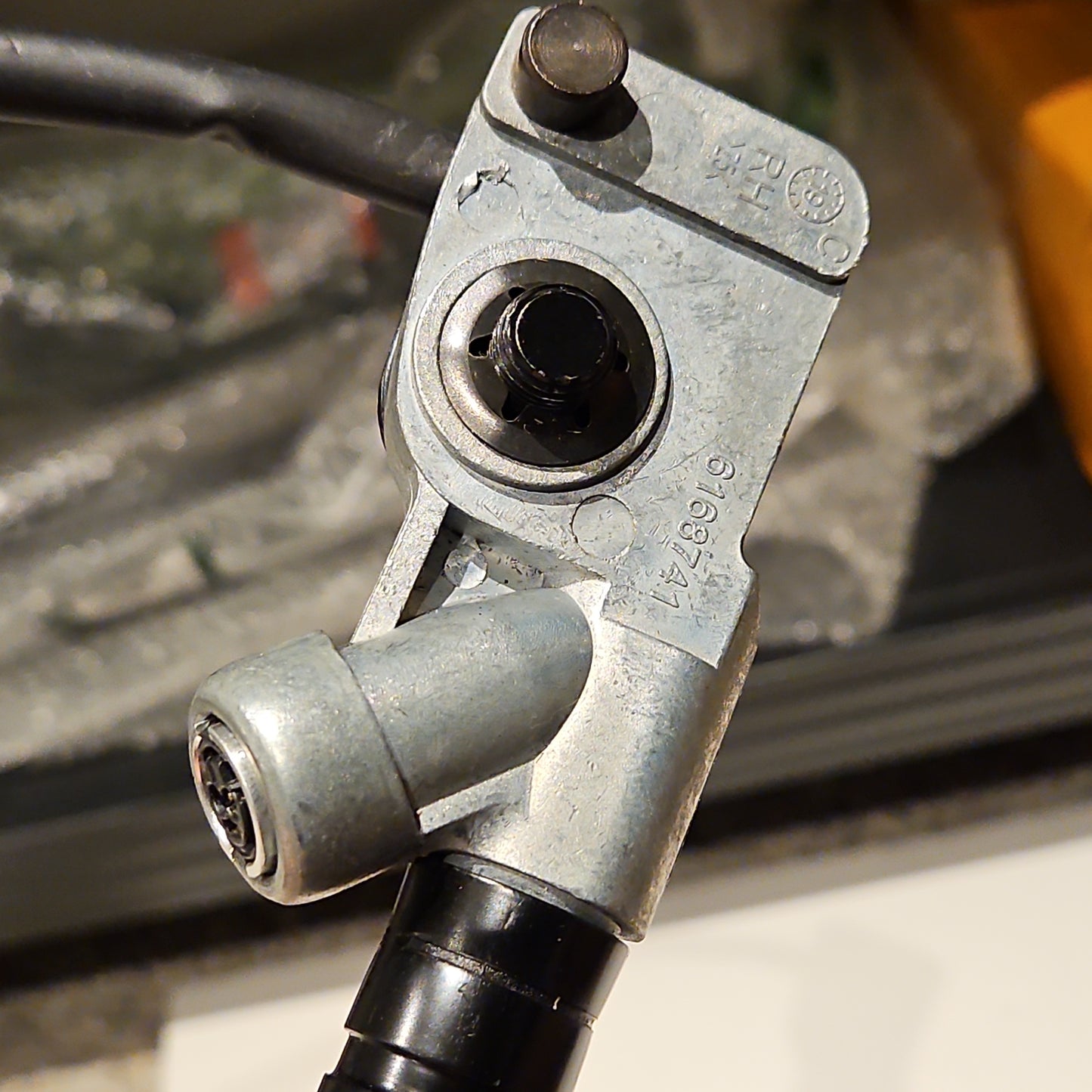 TESLA 1090324-C1-C Front Seat Belt Pretensioner Model 3 Model Y NEW Right