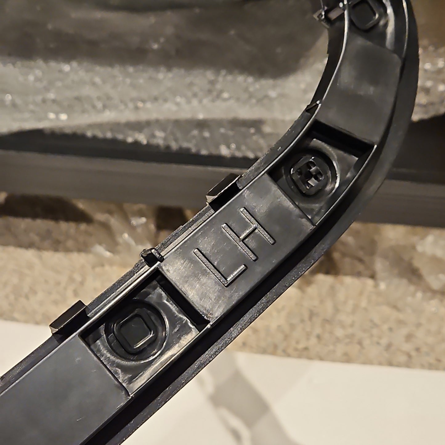 Tesla 1083988-00-J M3 Rear Bumper Rear Wing Bracket LH