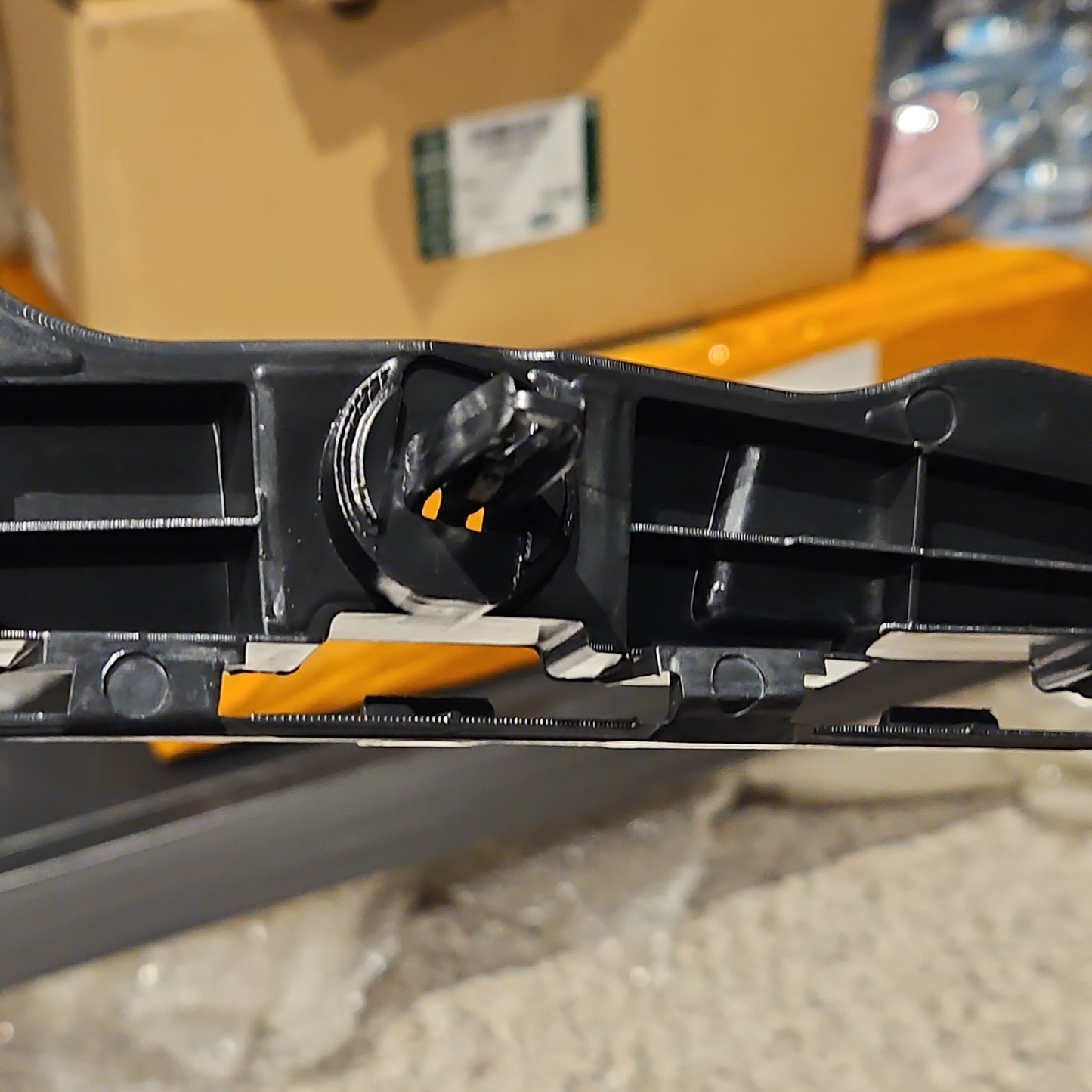 Tesla 1083988-00-J M3 Rear Bumper Rear Wing Bracket LH