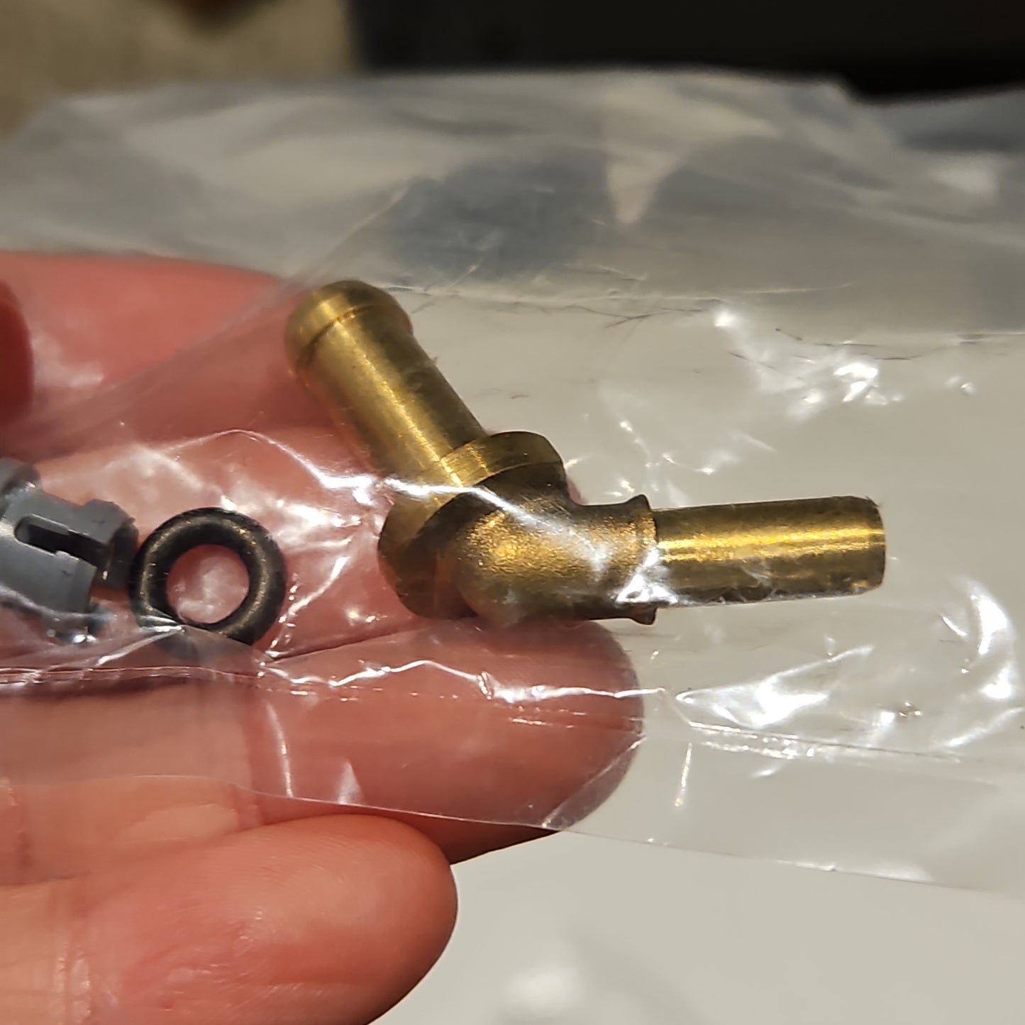 Areion LR049990 \LR048474Thermostat Outlet Hose Connector