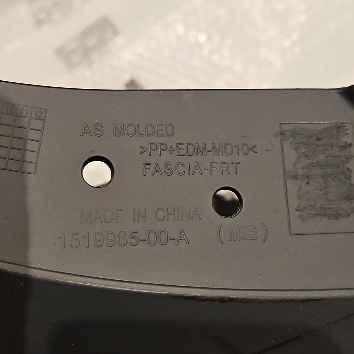 Pickup Special Tesla 1519965-00-A Model 3 front bumper WITHOUT sensor holes NEW