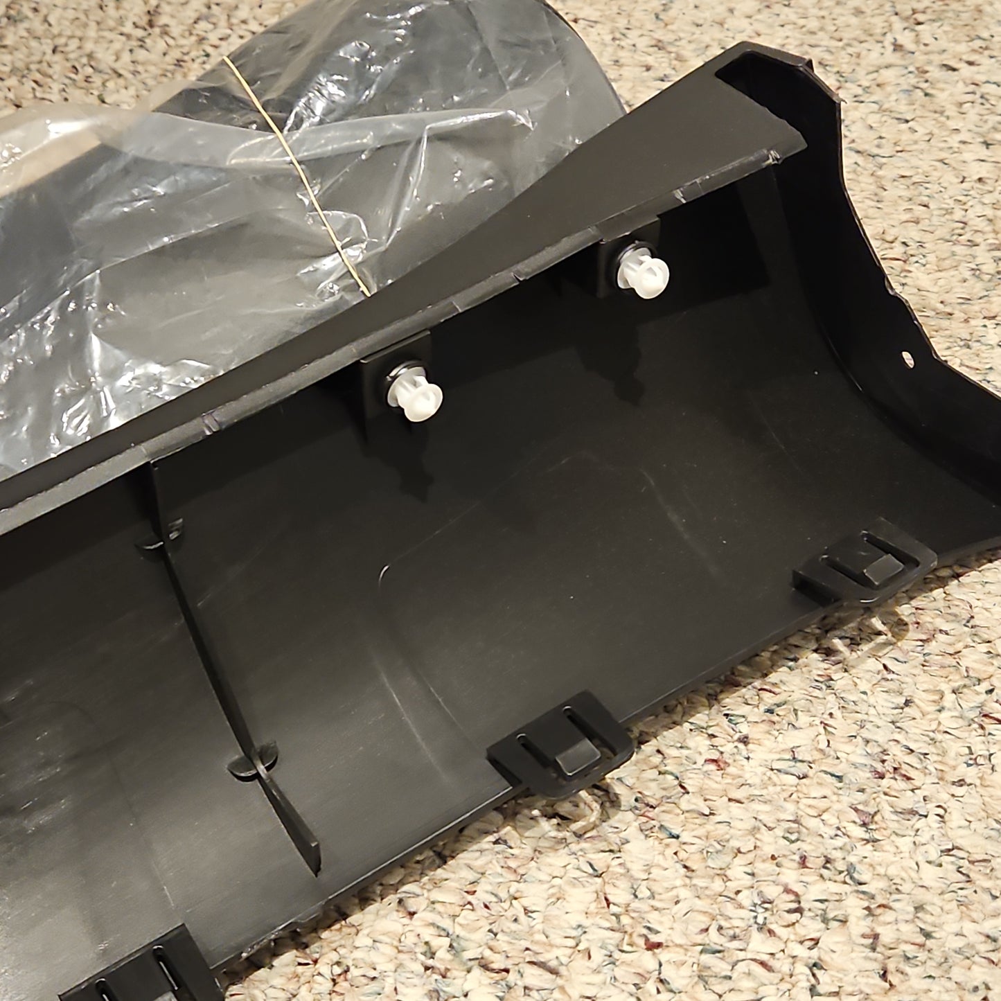 Tesla  1497744-00-C Model Y RH Skirt Rocker Cover Molding Lower NEW