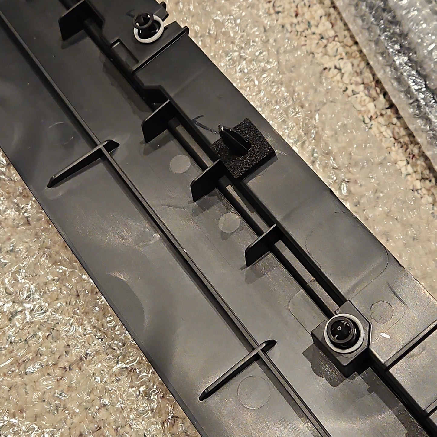 Tesla 1497745-00-C(RH) MOLDING SKIRT Rocker Carrier Lower Cover NEW