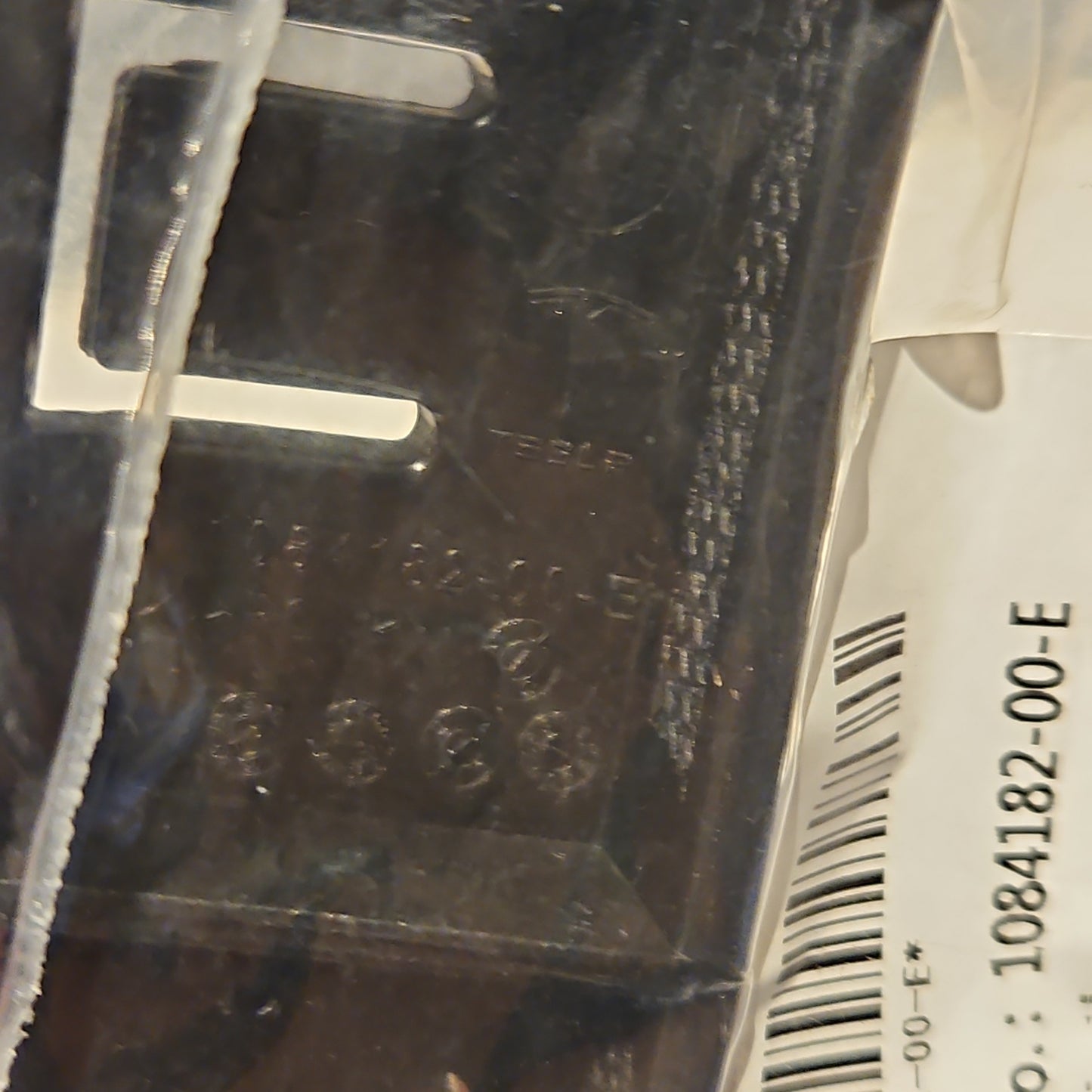 Tesla 1084182-00-E  Front RH Bumper Bracket Tesla Model 3 NEW RH