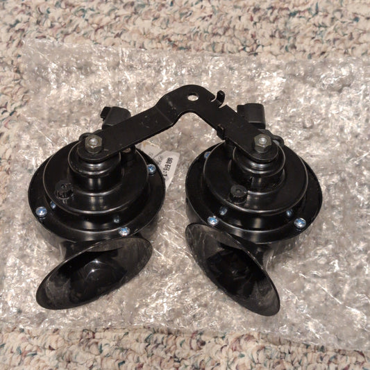 Tesla 1622755-00-B Model Y Car Snail Horn with Bracket