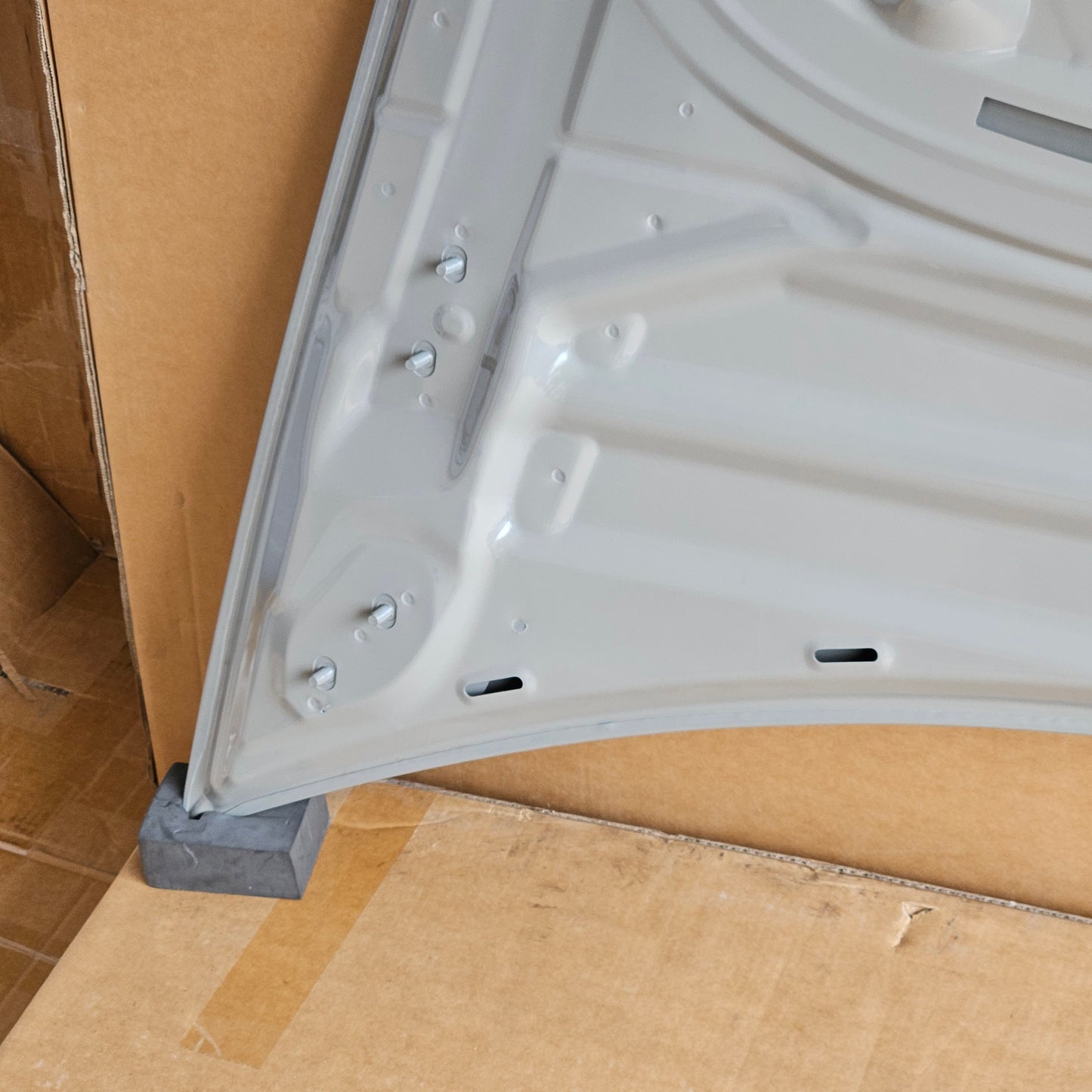 Tesla 1081390-EC-C03 MODEL 3 FRONT HOOD ALUMINUM NEW