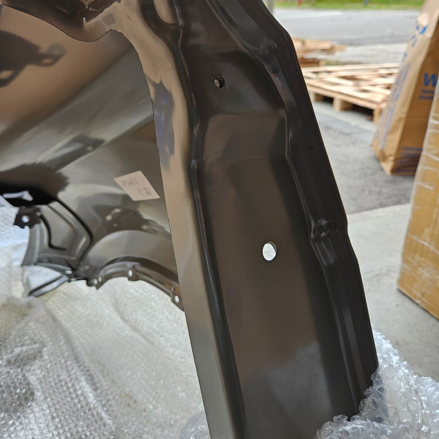 Tesla 1493452-SO-A MODEL Y FRONT FENDER RIGHT SIDE NEW