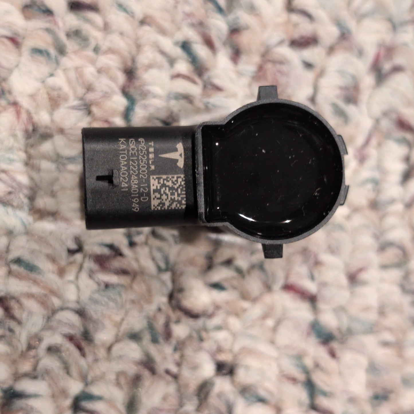 TESLA 2525002-12-D PARKING SENSOR BLACK