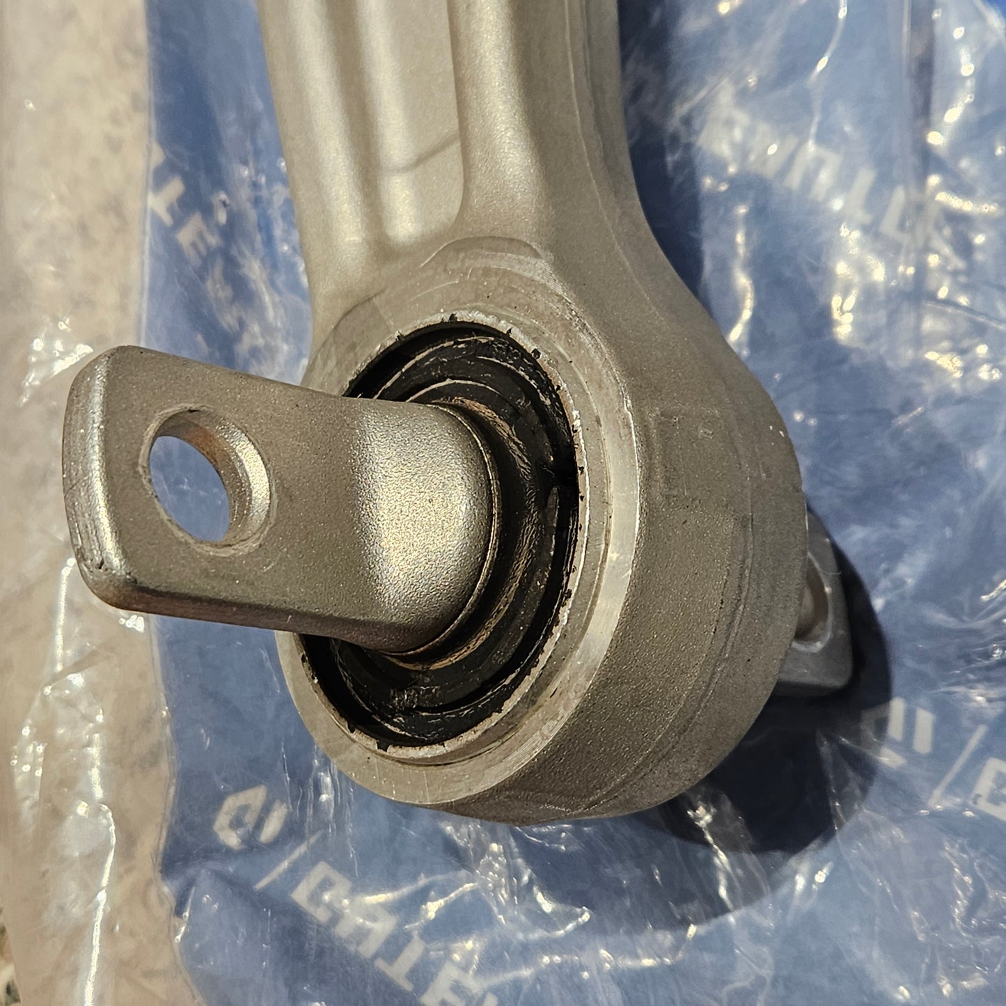 Tesla 1188341-00-C02 Model Y Front Suspension Lower Control Arm