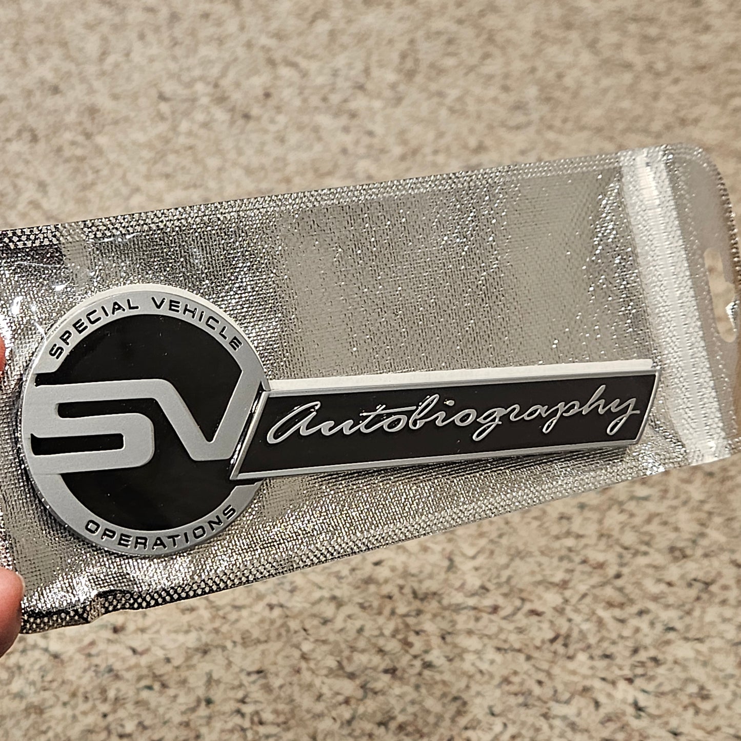 Land Rover SV Autobiography Special Vehicle Operations Logo Matte silver NEW