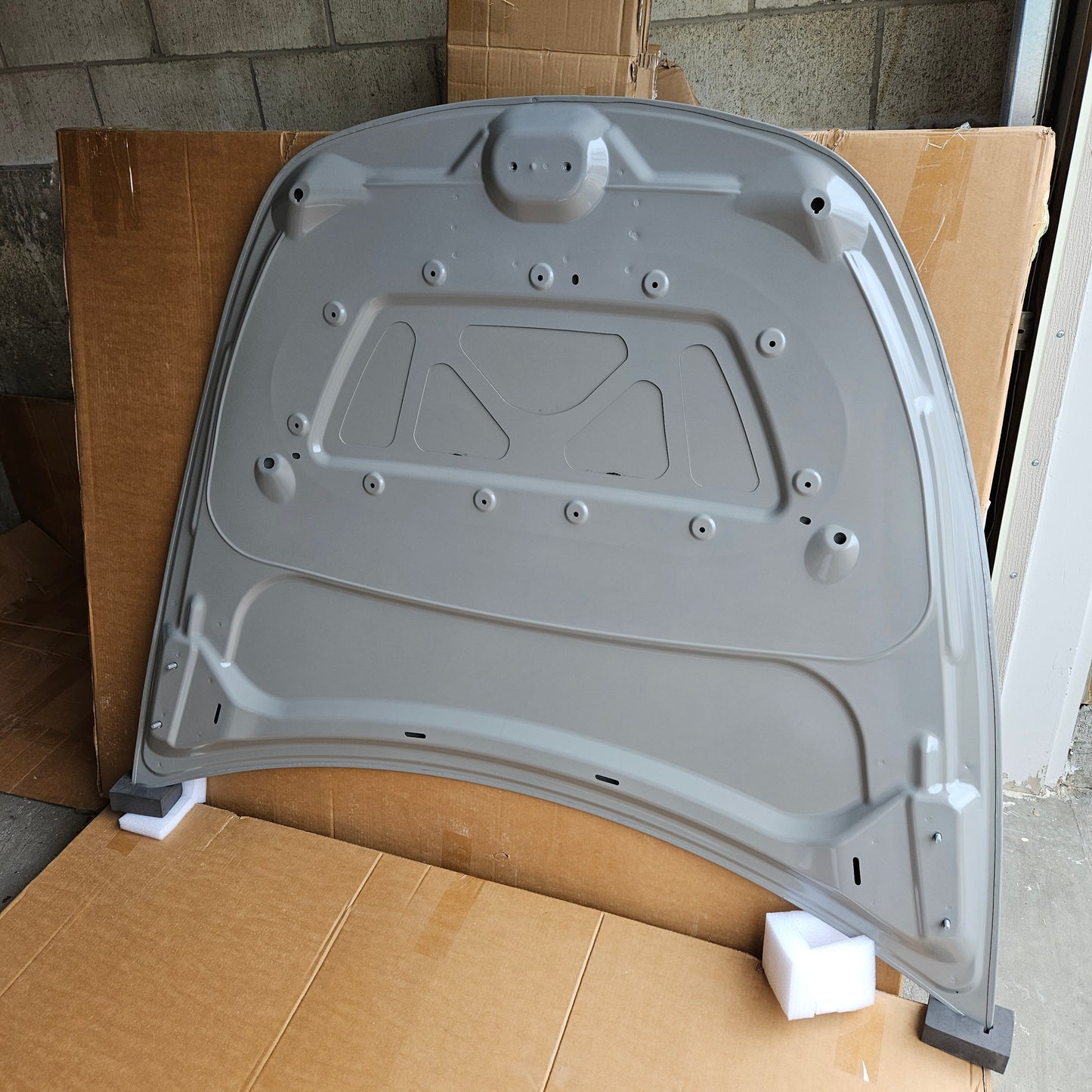 Tesla 1493370-SO-A MODEL Y FRONT HOOD NEW