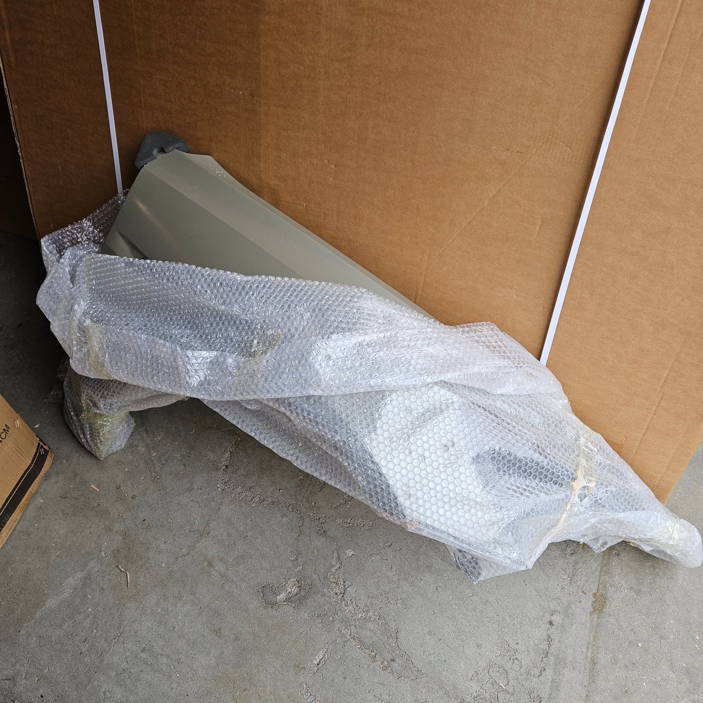 Tesla 1081400-E0-D MODEL 3 FRONT FENDER RIGHT SIDE NEW