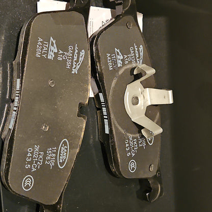 OEM LR072681 Front Brake Pads