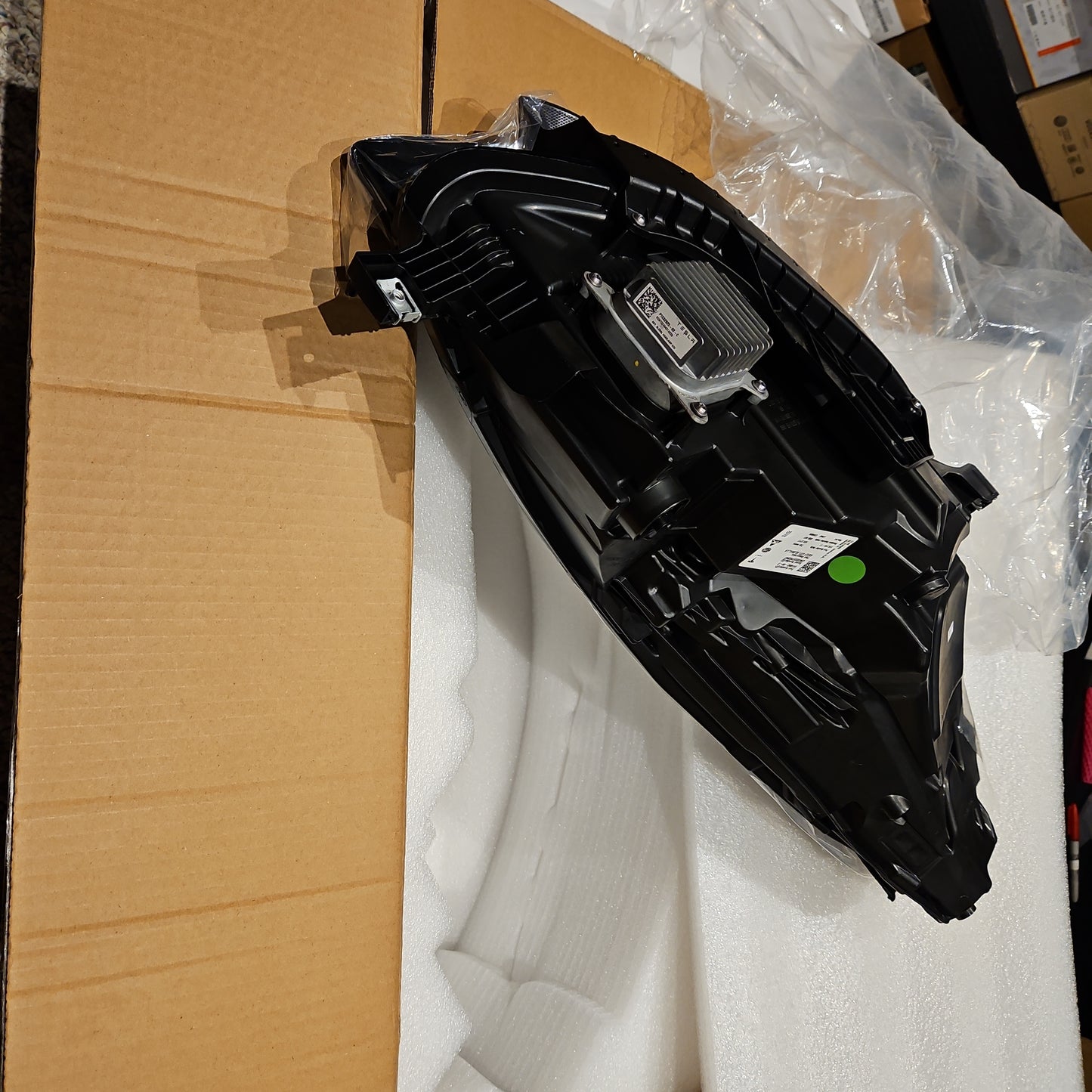 TESLA 1514952-00-D Left Headlight Brand New