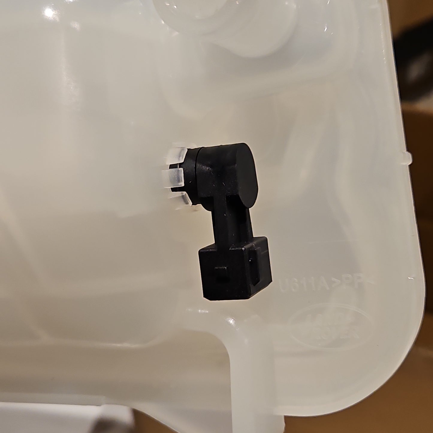 OEM LR034654 Reservoir Tank - Land-Rover