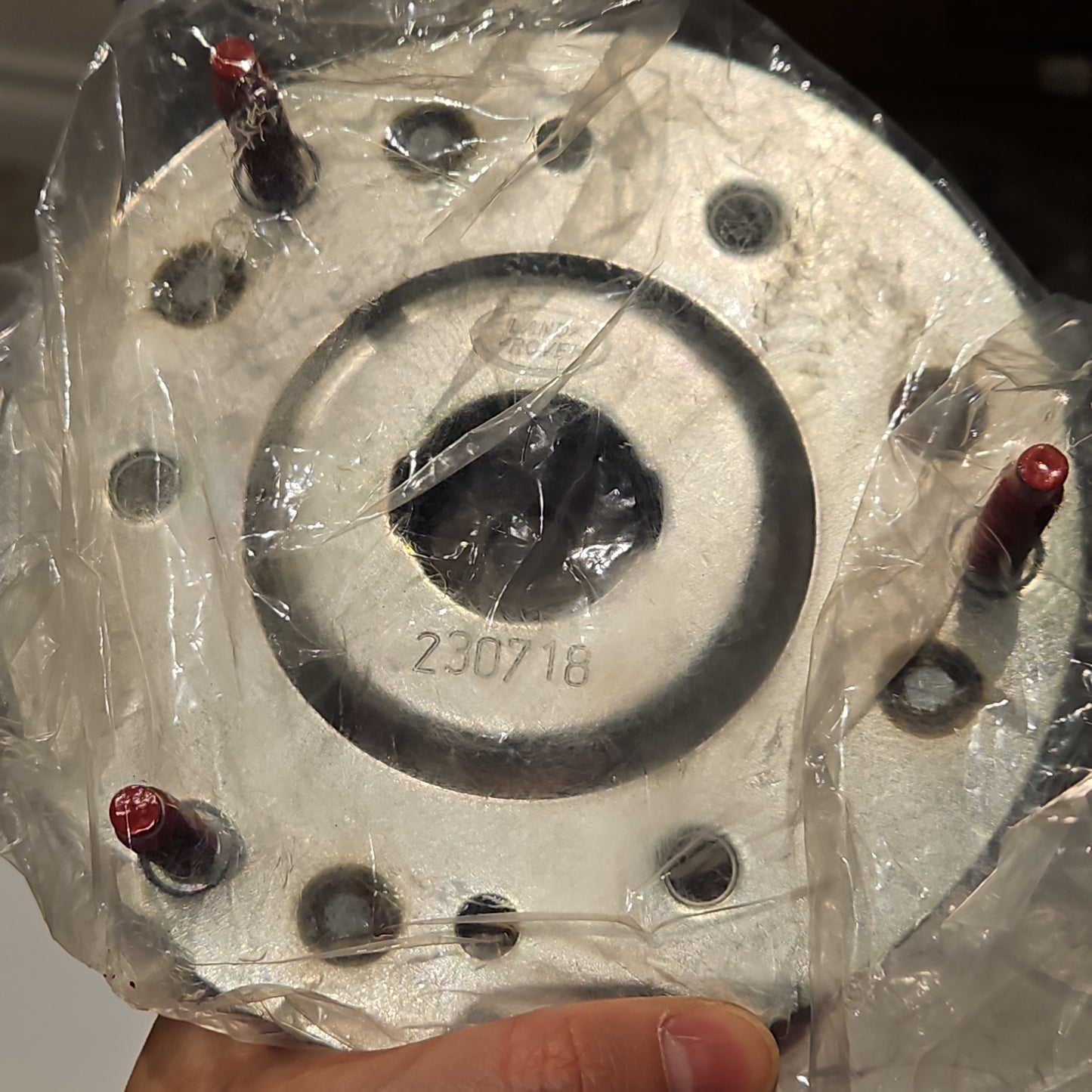 OEM LR032528 SHOCK ABSORBER MOUNTING