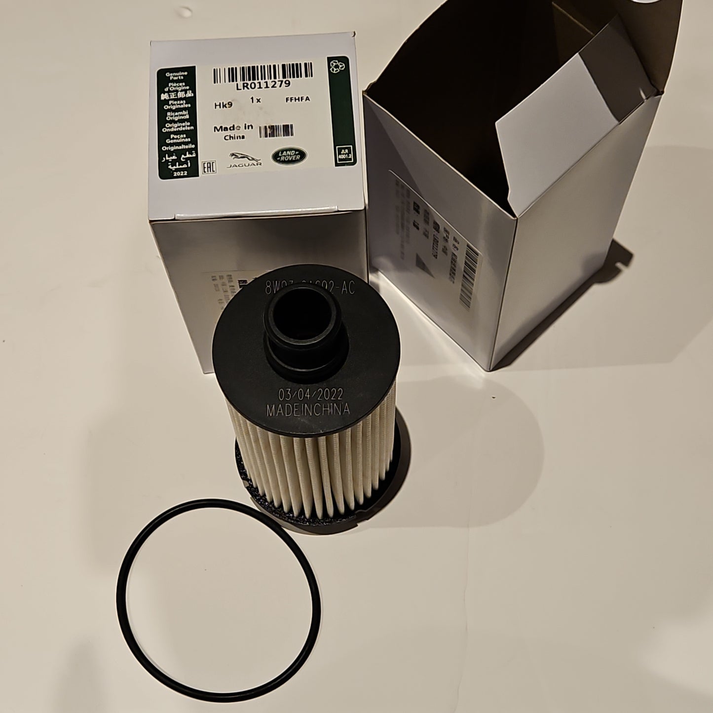 OEM LR011279  Land Rover Oil Filter PRICE EACH