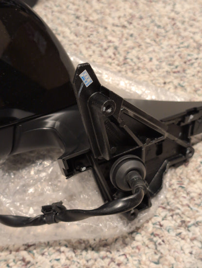 Model Y mirrors LH