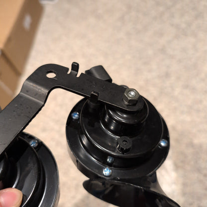 Tesla 1622755-00-B Model Y Car Snail Horn with Bracket