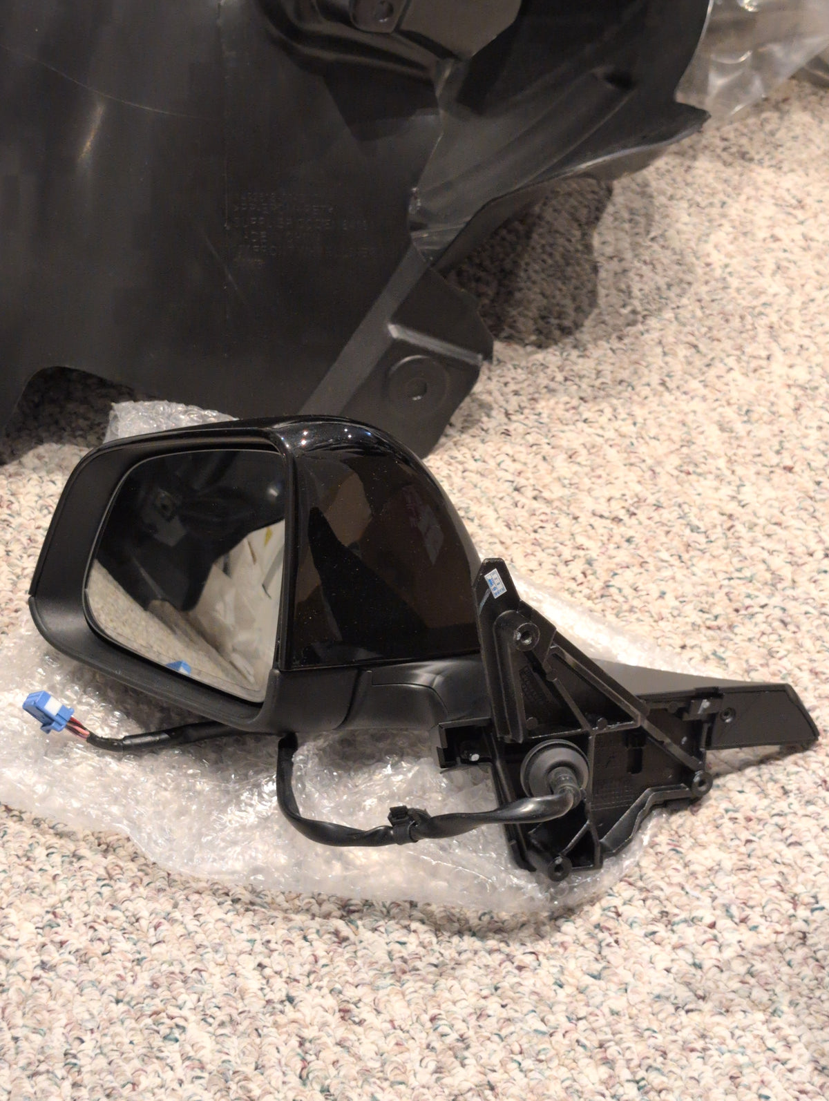 Model Y mirrors LH
