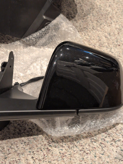 Model Y mirrors LH