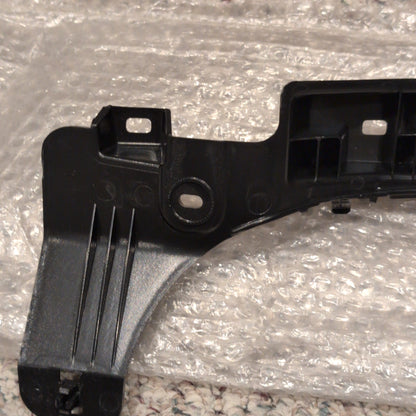 TESLA 1757096-00-D 2024-2025 MODEL 3 REAR FASCIA CENTER BRACKET